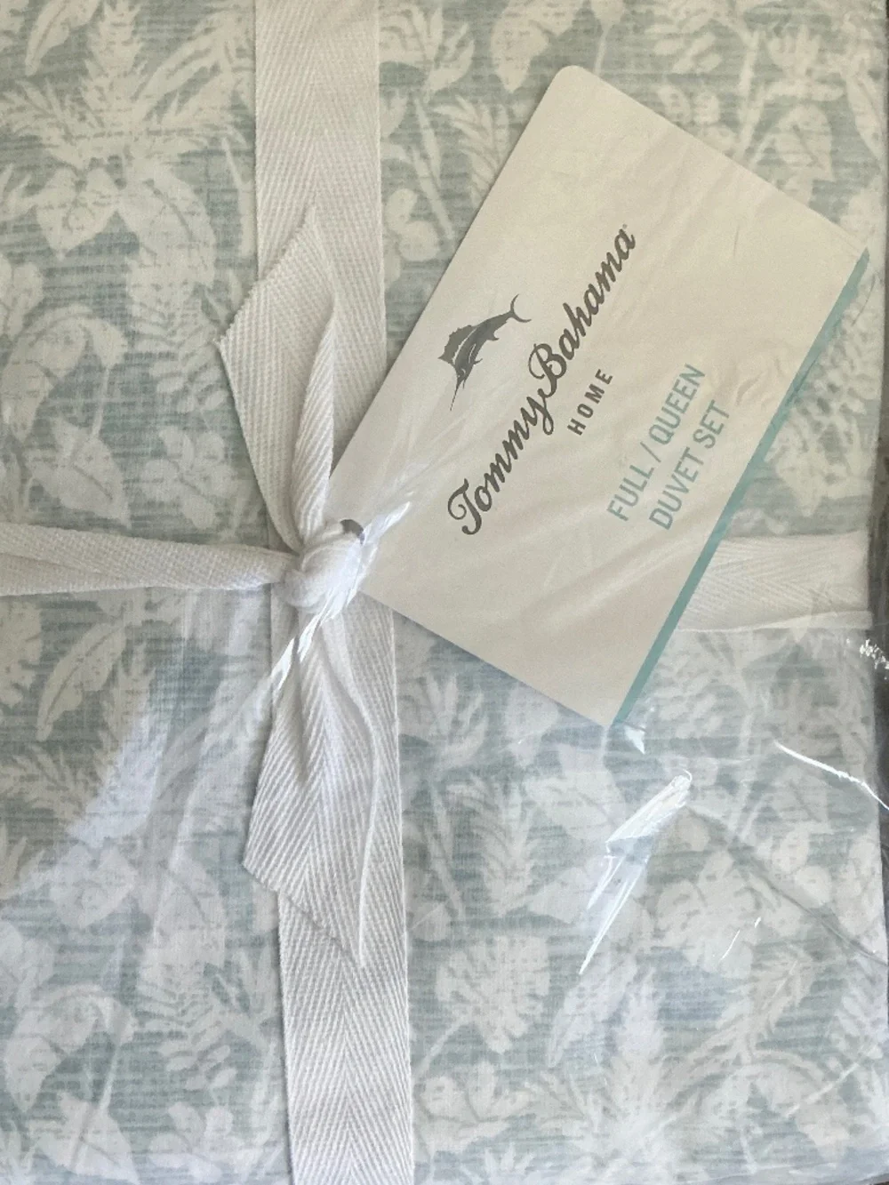 Tommy Bahama Koya Bay Blue 100% Cotton Reversible Duvet Cover with 2 Shams